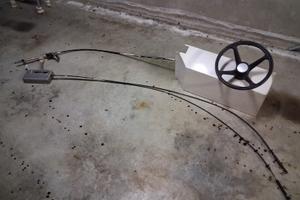 Consolle guida e cavi timoneria