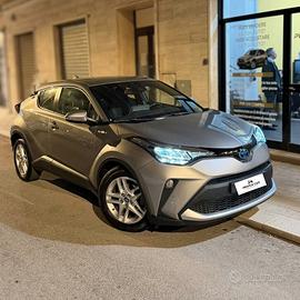 Toyota C-HR 1.8 Hybrid E-CVT Trend