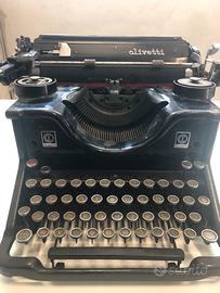 Macchina da scrivere Olivetti M40