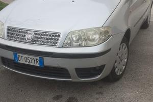 fiat punto 