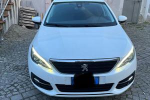 Peugeot 308 1.5 cc 130cv