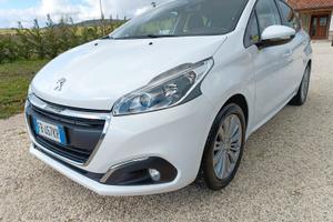 Peugeot 208 PureTech 82 5 porte Allure - 2016