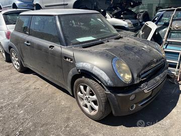 Mini Cooper benzina 1.6 solo per ricambi