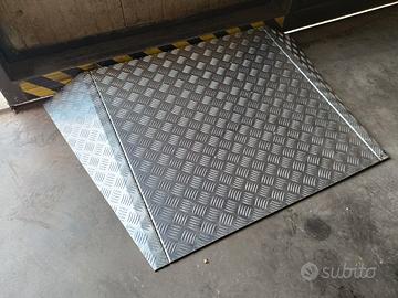Pedana rampa in alluminio antiscivolo