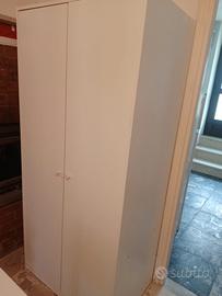 Armadio Ikea a due ante già montato!!