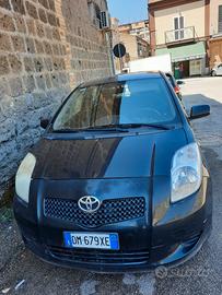 TOYOTA Yaris - 2008