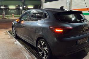 clio e-tech hybrid rs line