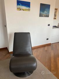 Poltrona di design Tonin Ricciolo in vera pelle