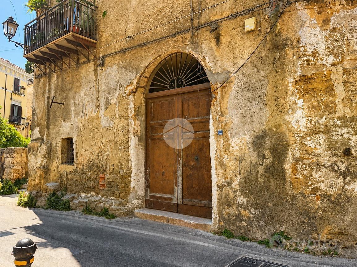 Apartment in Palermo, Kalsa, I Circoscrizione - Altro