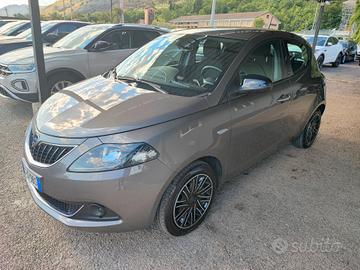 Lancia Ypsilon 1.0 FireFly 5 porte S&S Hybrid Ecoc