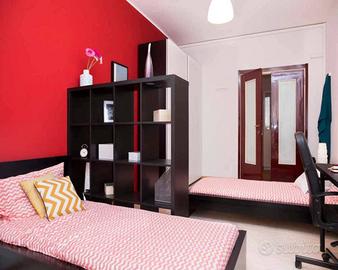 Stanza in appartamento di 161 m² a Milano