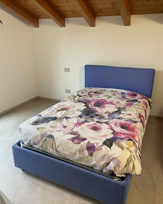 Letto una piazza e mezza + materasso + set lenzuol