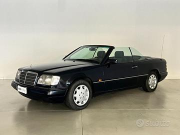 MERCEDES-BENZ E 200 cat Cabriolet *MANUALE*