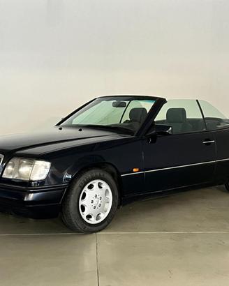 MERCEDES-BENZ E 200 cat Cabriolet *MANUALE*