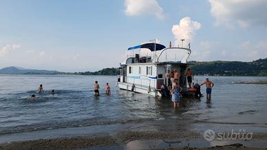 Houseboat (casetta galleggiante)