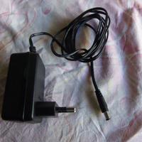 Alimentatore swicing 12 volt 1 ampere