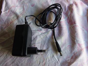 Alimentatore swicing 12 volt 1 ampere