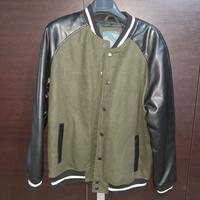 Giacca stile college con maniche in ecopelle