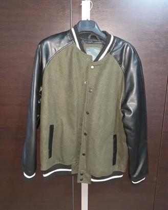 Giacca stile college con maniche in ecopelle