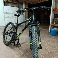 Bicicletta Rockrider st500 taglia 24, da riparare