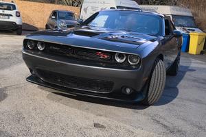 Dodge challenger 5.7  hemi R/T