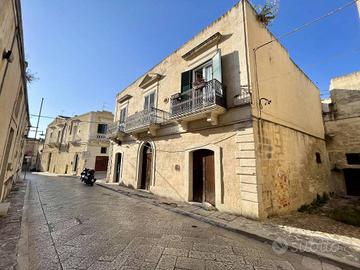 Loft / Open Space di 175 m² con 2 locali a Matera