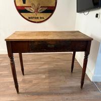 Tavolo/scrittoio in legno fine 800