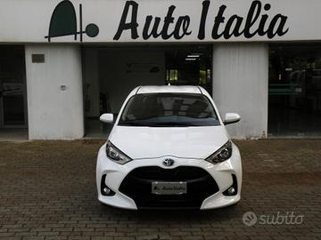 TOYOTA YARIS HYBRID - NOLEGGIO