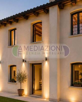 Villetta a schiera di 150 m² con 5 locali e box au