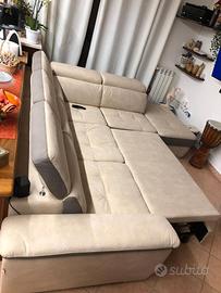 DIVANO ISOLA E PUFFO