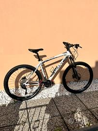 MTB GIANT Talon - Freni a disco- ottime condizion.