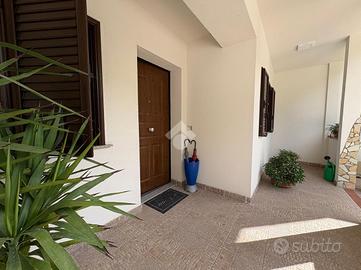 VILLA A SCHIERA A MENDICINO