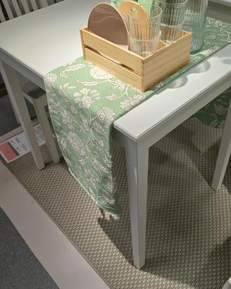 Tavolo effetto legno IKEA