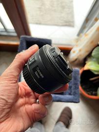 Canon EF 50mm f/1.8 STM