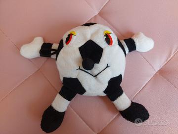 Quahzify Giocattolo Di Peluche Da Calcio, 33CM Peluche A Forma Di Pallone Regali Di Peluche Di Calcio Regali Di Peluche Di Calcio Per Bambini E Adulti