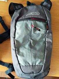 zaino escursioni AXO 2 litri 