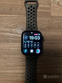 Apple Watch serie 8, 45 mm, GPS, alluminio.