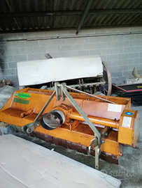 Trinciasarmenti usata