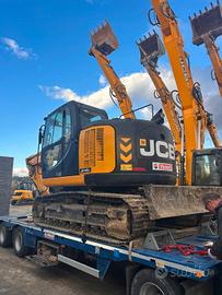 B468 - JCB JZ140 escavatore cingolato con braccio 