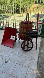 Torchio in legno per uva