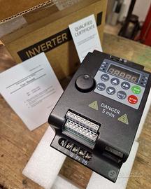 Inverter 2,2 kW da 220V 1ph a 220V 3ph