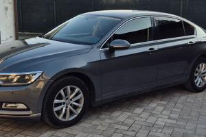 VOLKSWAGEN Passat 8ª serie - 2016 Benzina