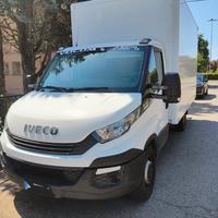 Furgone iveco daily 35s12