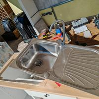 Lavandino e pensili Ikea 