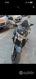 Suzuki gsr 600