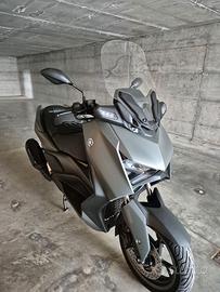 Yamaha X-MAX 300