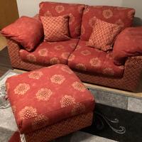Divano 2 posti (cm~170) con cuscini e pouf 