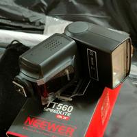 Flash NEEWER TT560