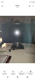 monitor LCD 22 pollici 