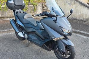 Yamaha T-Max 530 (2012) – Solo 18.500 km
